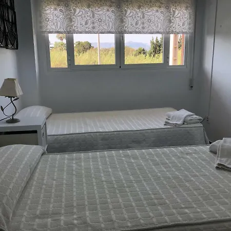 Mediterraneo Playa-serviden Apartment *